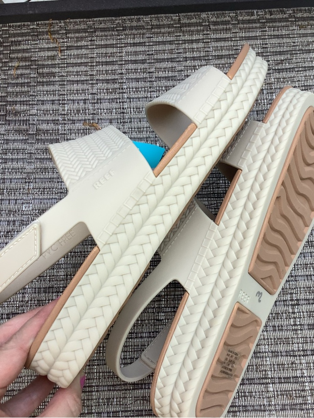 NWT REEF Ridiculously Comfortable Water Vista Friendly Sandals Platform Velcro 8 - Picture 3 of 8